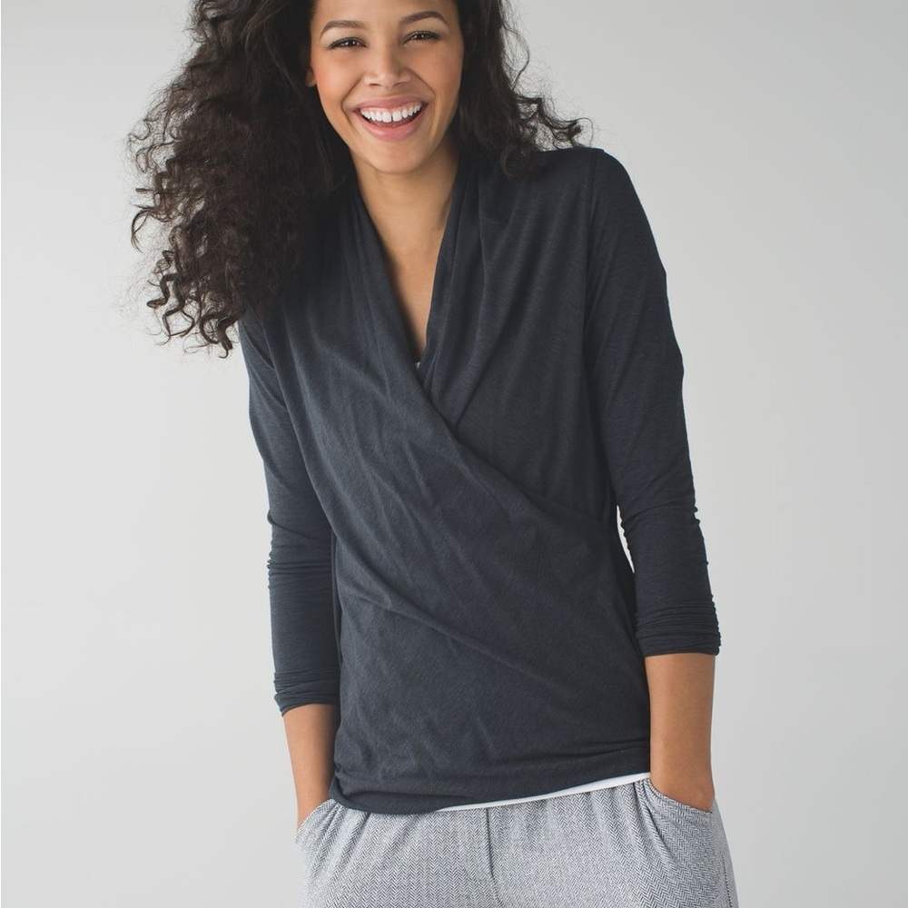 Lululemon Radiant Long Sleeve Heathered Black 2 EUC